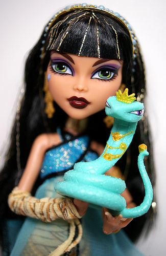 Monster-High-Cleo-winxsuperfan-23745297-325-500